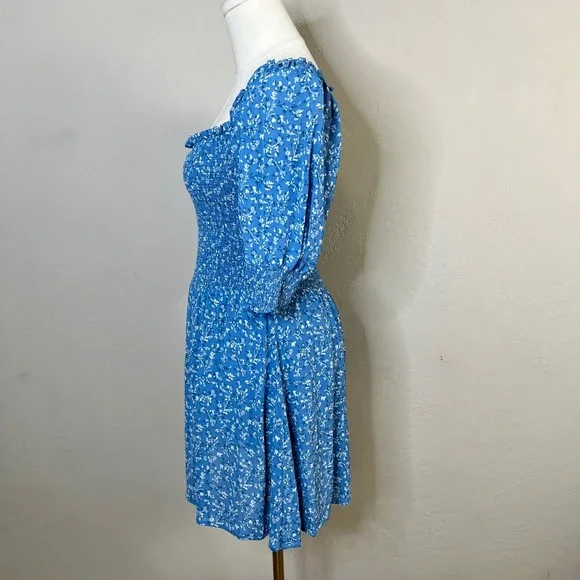 Reformation Elle Dress Blue Floral Smocked Mini Square Neck Puff Sleeve Size 8 - Picture 3 of 9